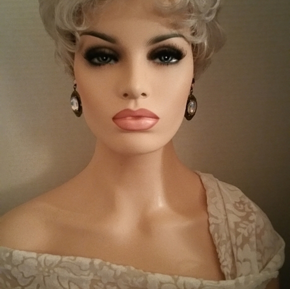 Vintage rhinestone earrings, large Aurora Borealis - Picture 8 of 8